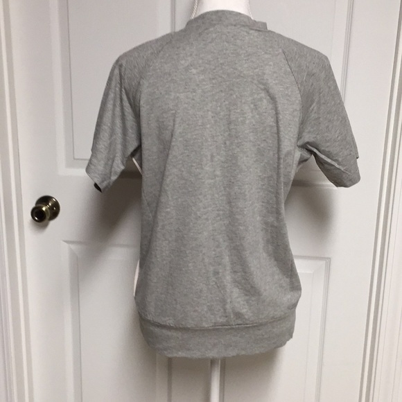 NEW STMT TOP SIZE XL - Picture 3 of 5